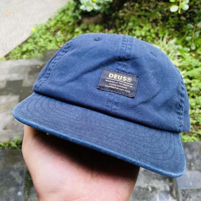 Topi Deus Ex Machina Original