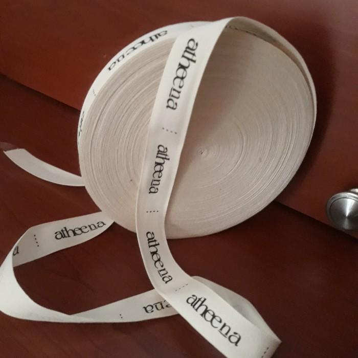 label baju dan hijab ukuran 1,2cm roll besar 50m