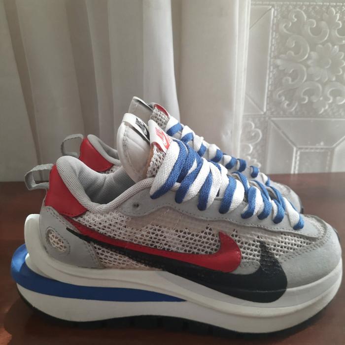 Sepatu Second Nike Sacai Vapor Waffle Size 36