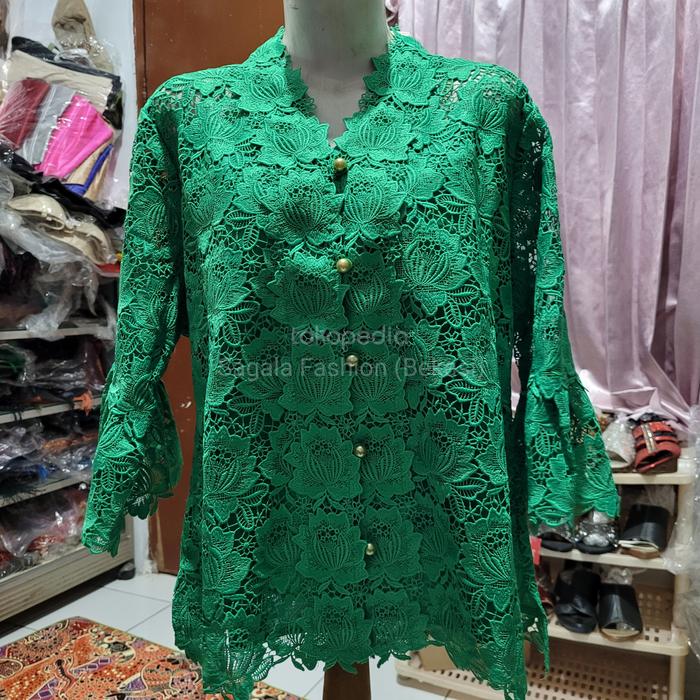 Kebaya merk Pink Boutique / Pink Butik model Bunga Timbul 2 Hijau