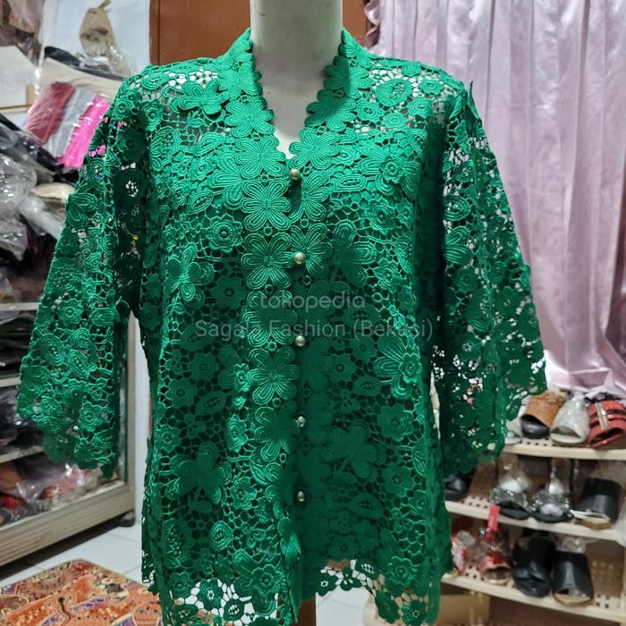 Kebaya merk Pink Boutique / Pink Butik model Bunga Timbul 3 Hijau