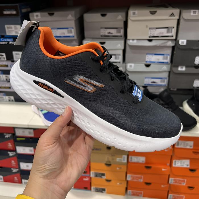Sepatu Skechers GoRun White Black Hitam Kombinasi Orange 41,42,43,45