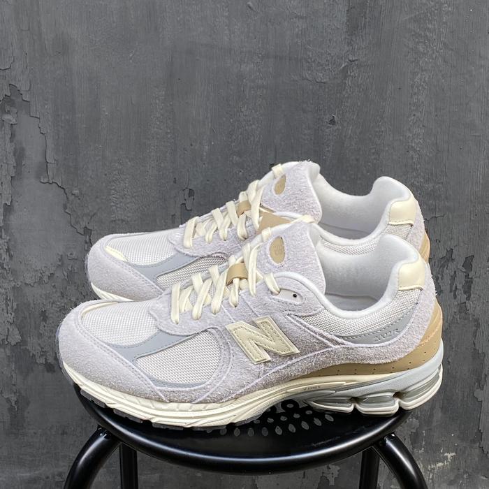 New Balance 2002R Rain Cloud