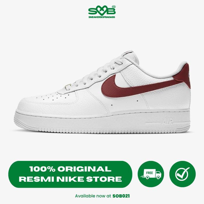 Sepatu Sneakers Nike Men AF1 '07 White/Team Red/White - CZ0326-100