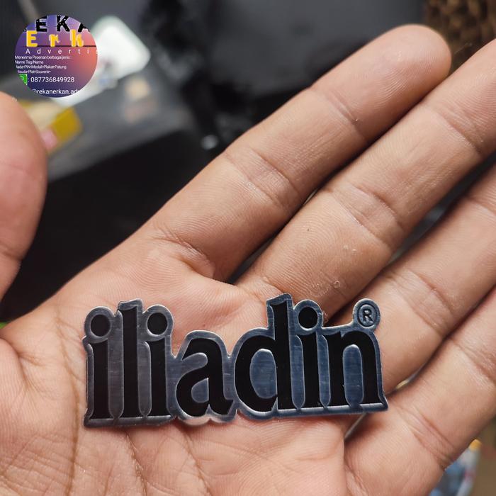 pin custom pin enamel ILIADIN