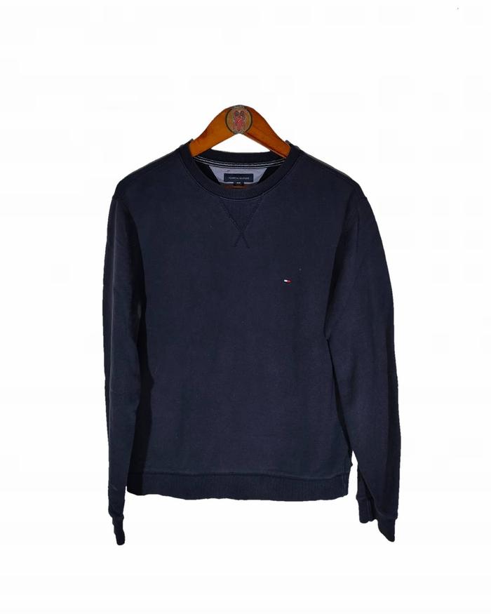CREWNECK TOMMY HILFIGER (SECONDBRANDED) SIZE M, MADE IN CAMBODIA CN007