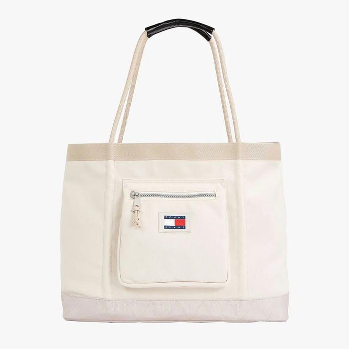 TOMMY HILFIGER TOMMY JEANS (ORIGINAL) BEACH HIKER TOTE BAG - WHITE