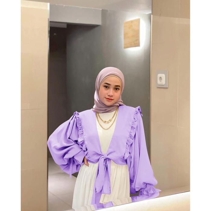 outer ruffle crop