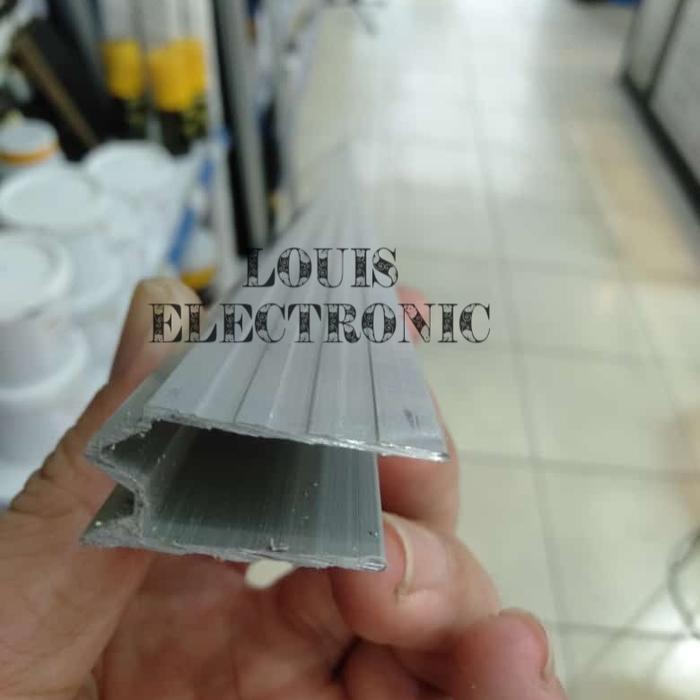 Lis U Aluminium Hardcase M List Hardcase Aluminium Box 3 Meter Tebal