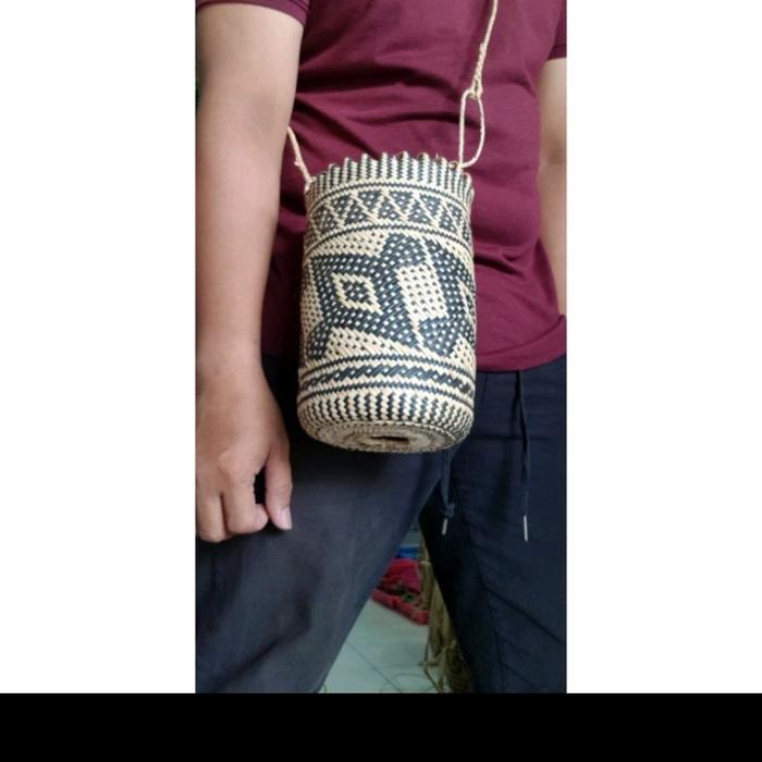 Tas anjat selempang