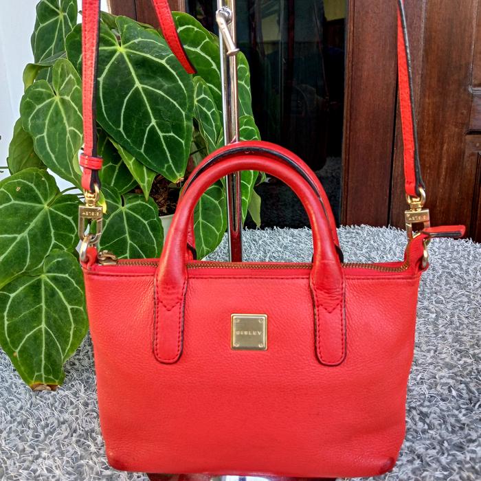 SECOND - TAS BRANDED - SISLEY - KULIT - MERAH - ADA TAG DAN NOSER