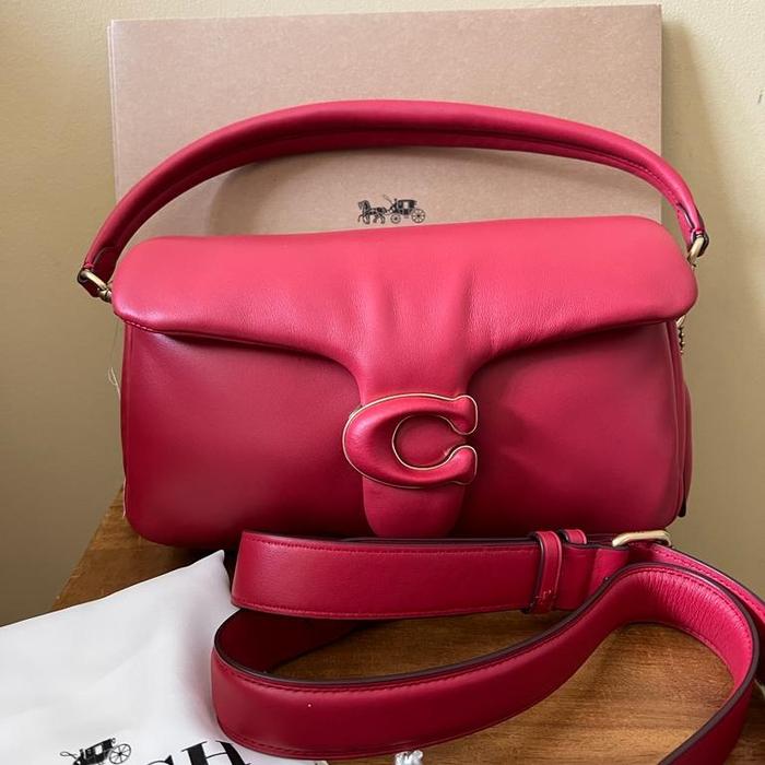 Tabby 26 Pillow Shoulder Bag Red Apple