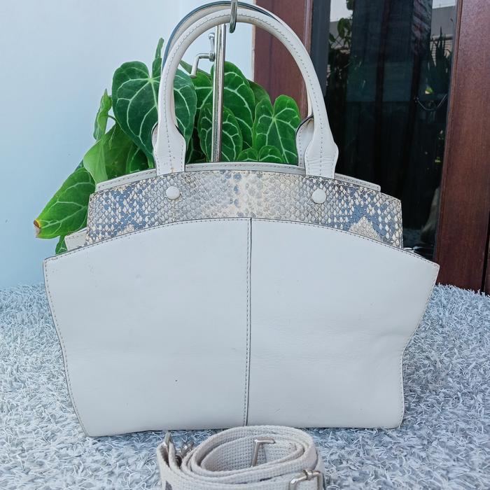 SECOND - TAS - BRANDED - DISSONA - KULIT - CREAM - MULUS