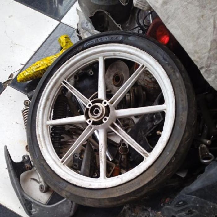 Velg racing 1/one palang 8 ex Jupiter, mio,vega. Honda Supra juga ada
