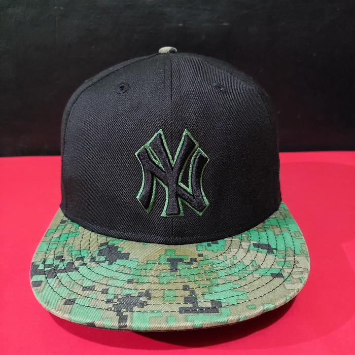Topi Snapback New Era MLB NY Yankees Visor Camo