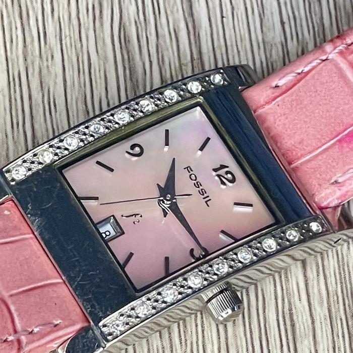 Jam tangan wanita fossil preloved model tali kulit tipe ES