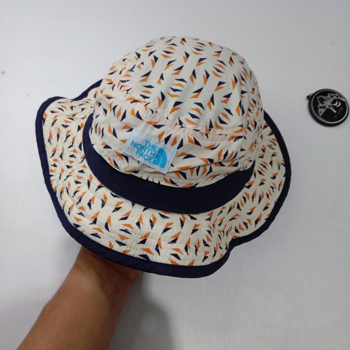 Topi bucket the North face second