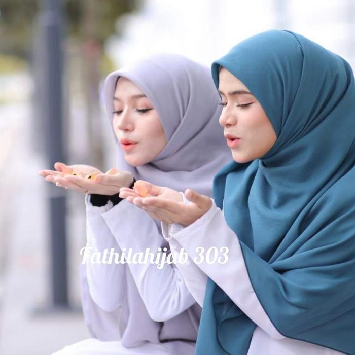 WOOLPEACH 115cm | HIJAB SEGI EMPAT GRADE A 58 Wolfis Segi4 Lebar 115cm