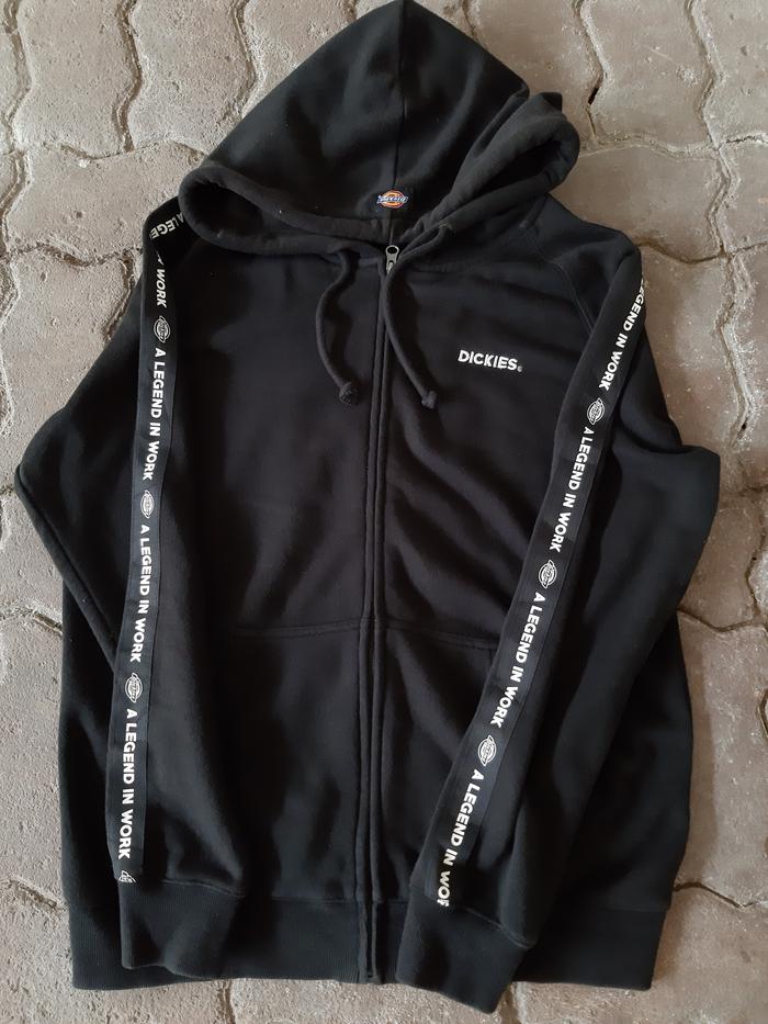 Hoodie Dickies warna Hitam Taped Ziphoodie
