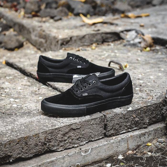Vans Era Pro Blackout