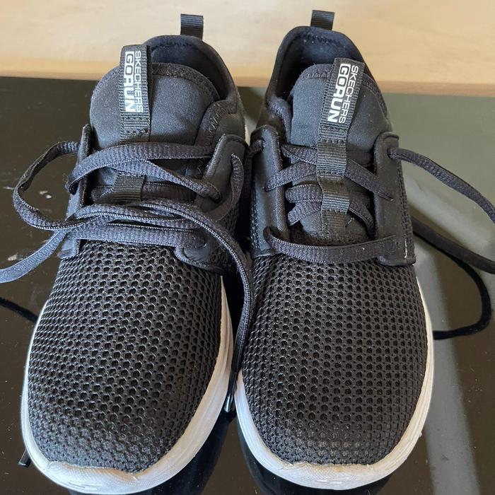 Sepatu sketchers pria uk 32 original  no box