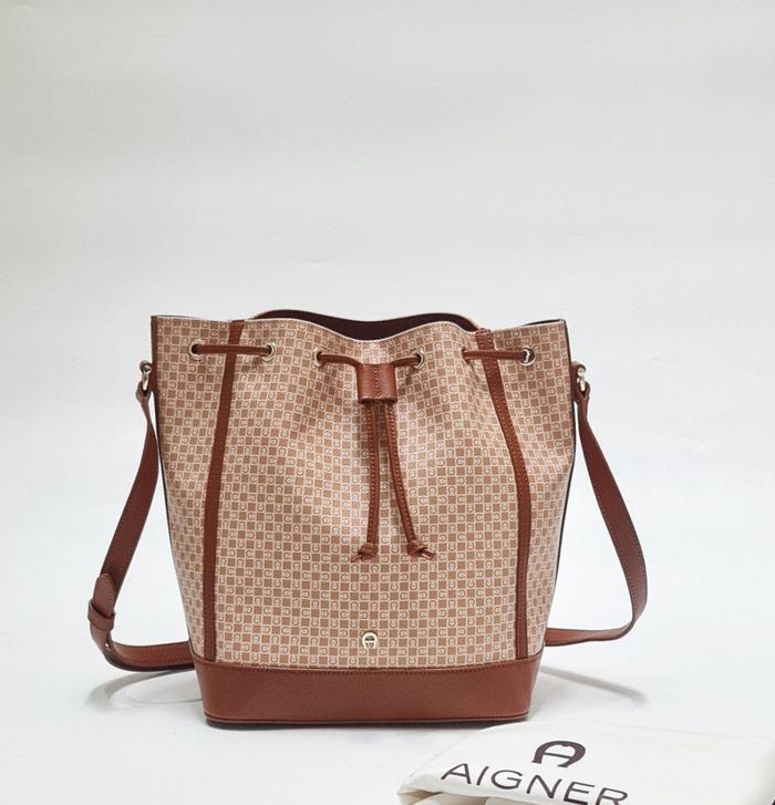 Tas wanita original - Aigner Adria Bucket Bag