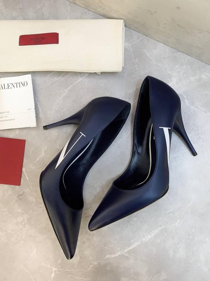 PRELOVED LIKE NEW - Valentino VLTN Heels Navy Blue/White
