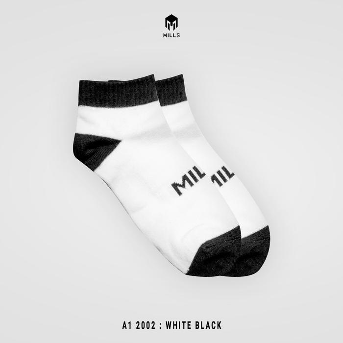 MILLS Short Shocks A1 2022 - White Black
