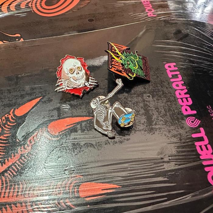 LAPEL PIN POWELL PERALTA ORIGINAL