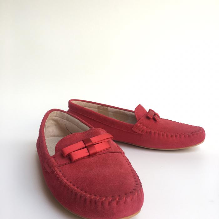 Pedro Women's Moccasins / Loafers Red Suede