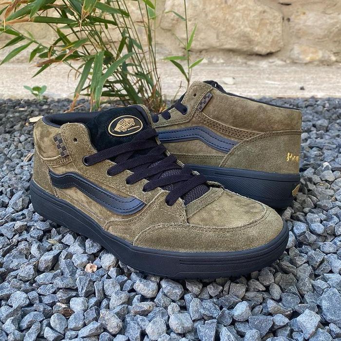 VANS SKATE ZAHBA MID X BEATRICE DOMOND DARK OLIVE