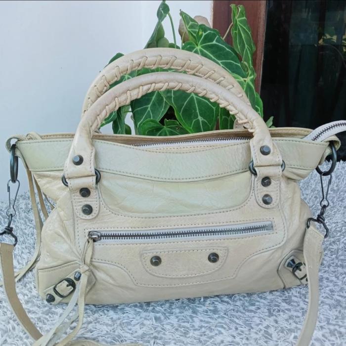 Second - tas branded - Bal*nciag@ - kulit asli, lengkap tag & noser