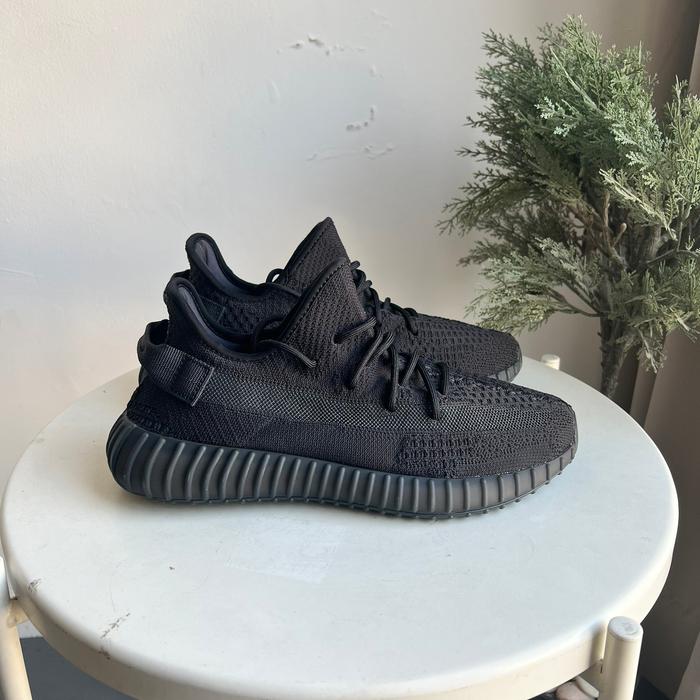 ADIDAS YEEZY BOOST 350 V2 ONYX