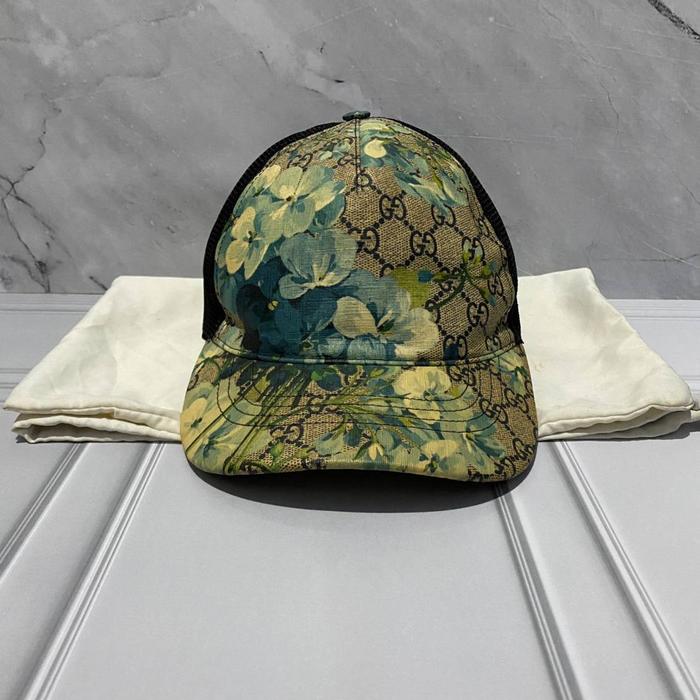 Size L Gucci Floral Cap 100% Authentic Original Guarante Topi