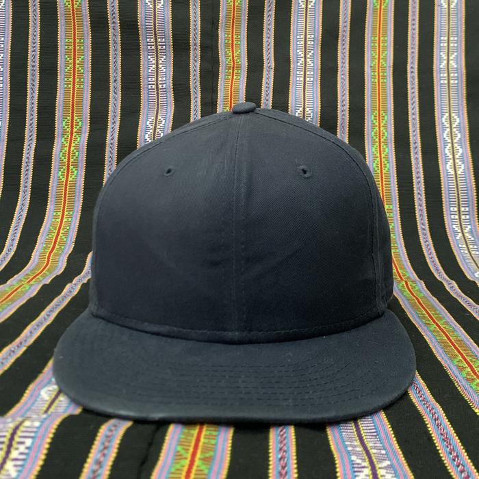 Topi new era blank