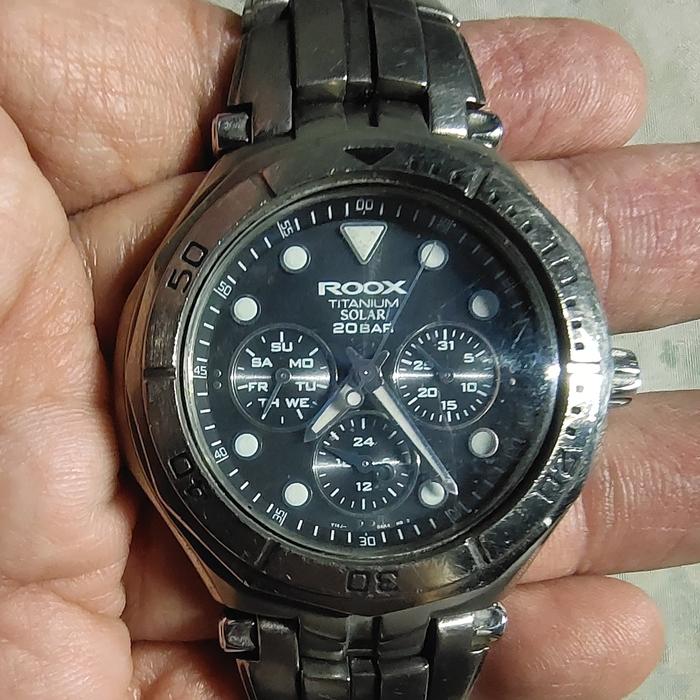 Jam Alba Roox titanium tough solar