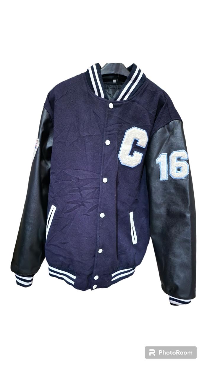 varsity bekas Chung - Ang Univ size LD 120cm very good condition