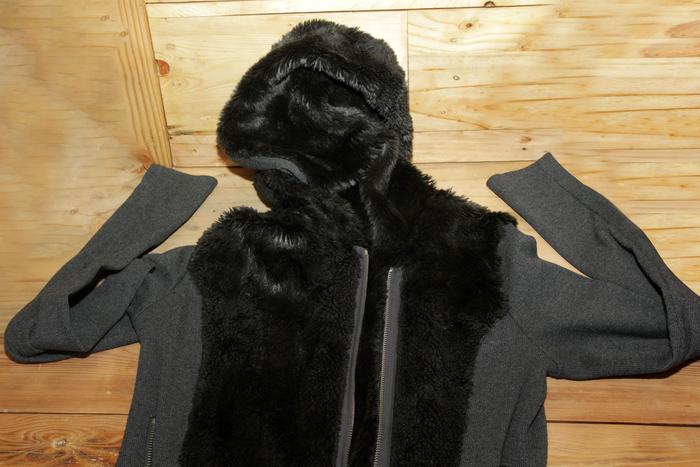Sweater Armani Exchange Bulu Beruang Kutub