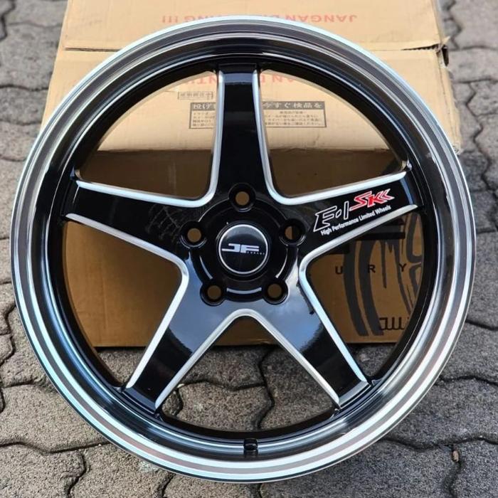 velg innova reborn r18 JF LUXURY SAMLONG TROMECT ring 18 lebar 9,5
