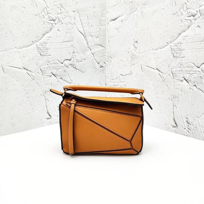Loewe Puzzle Mini Light Caramel