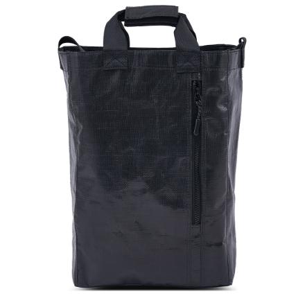 Tas Terpal Hitam Langit Tinggi