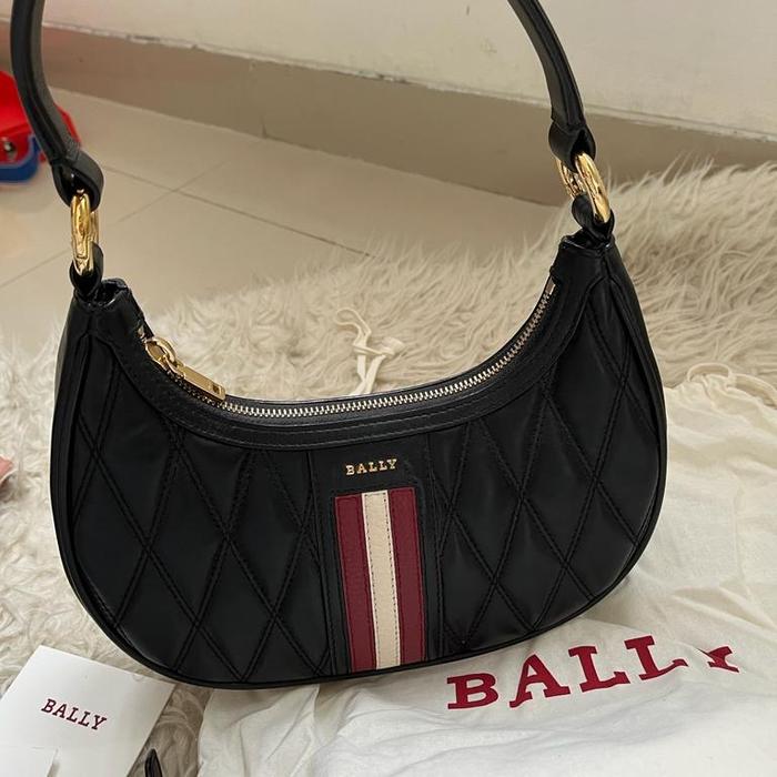 Bally The Deyr crossbody black Quilted Lamb Leather
