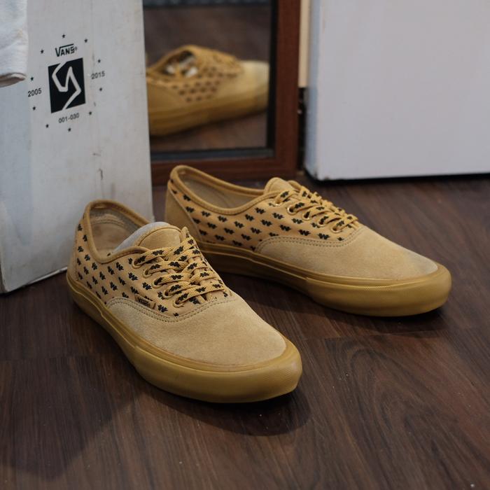 Vans Authentic Syndicate x WTAPS