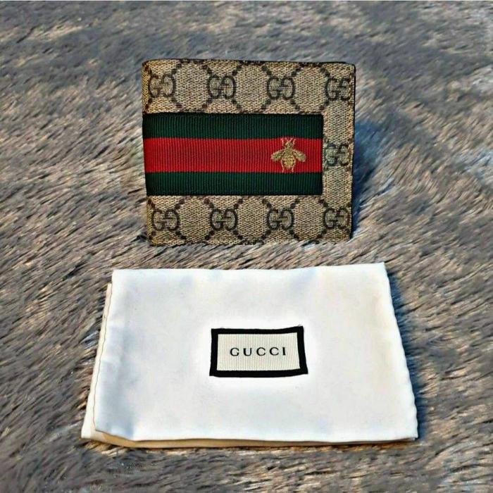 Gucci bee GG logo Supreme Wallet 100% Authentic Guarante Original