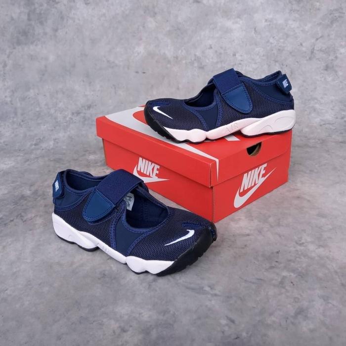 Sepatu Nike Air Rift Navy White