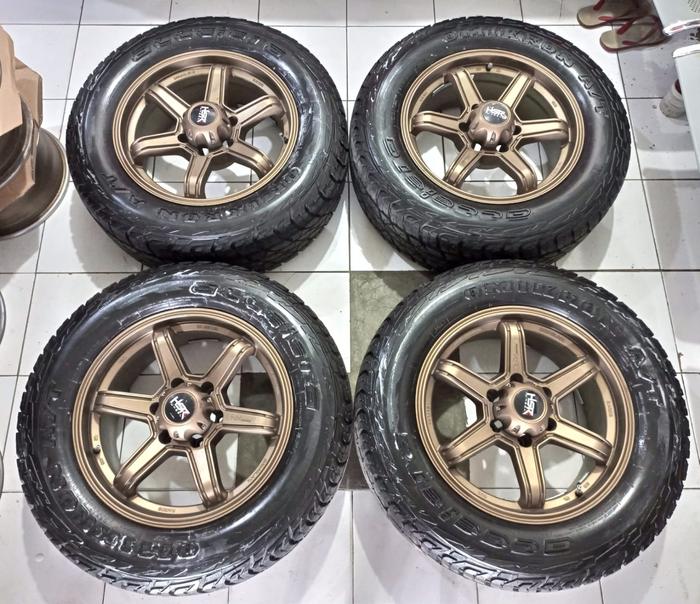 VELG MOBIL BEKAS PAJERO(HSR MINAS) R18 HOLL 6x139  ET15 BAN 265 60 AT