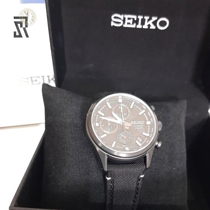 Seiko chronograph SSB 421 P1