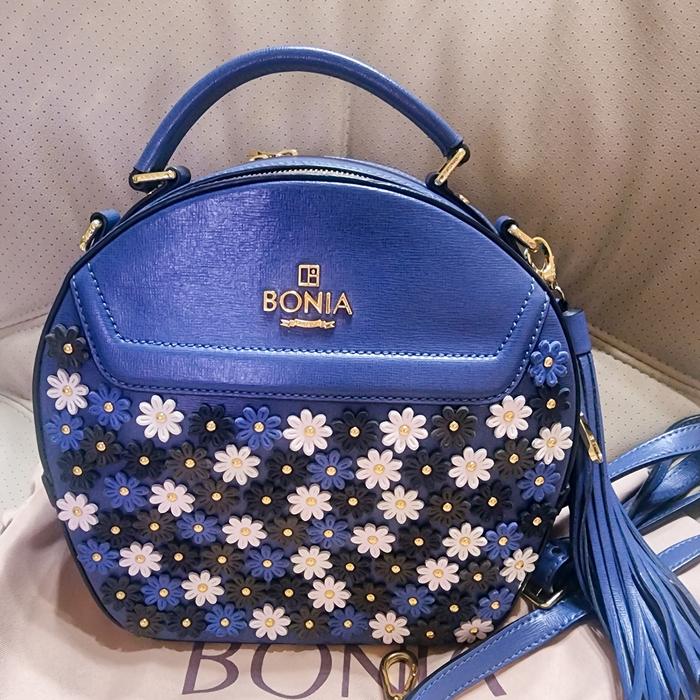 tas bonia sonia preloved navy blue size M..like new