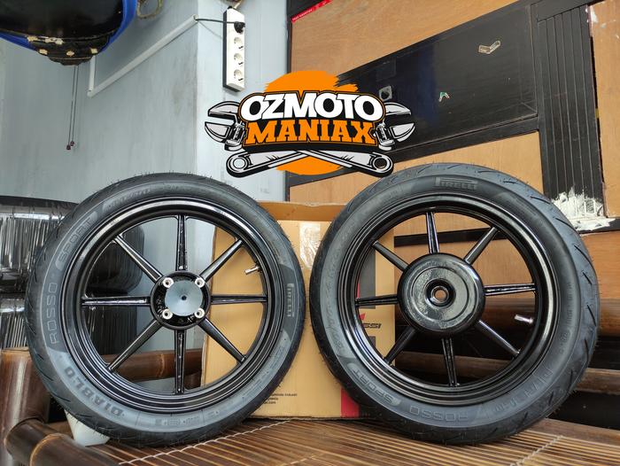 Wheel Set Velg Vrossi Vario 125 Venom Comet + Ban Pirelli Diablo Rosso