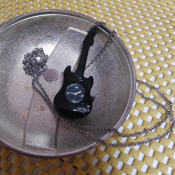 Marc JacobsNecklace 75cm Kalung Jam MJ